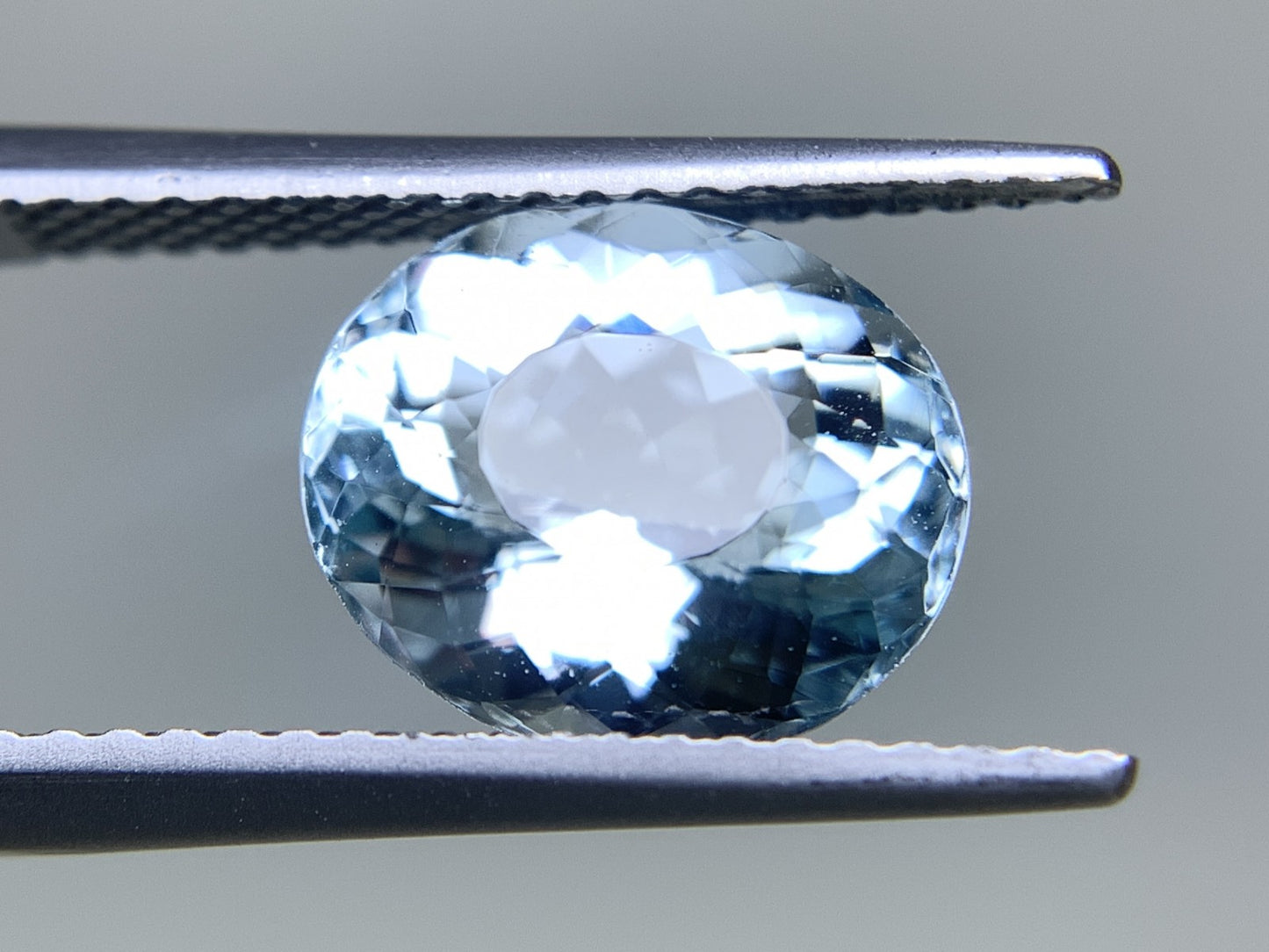 アクアマリン 天然  2.997ct  宝石ソーティング付き  10.2㎜×8.7㎜×5.9㎜  ルース（ 裸石 ）  5462Y