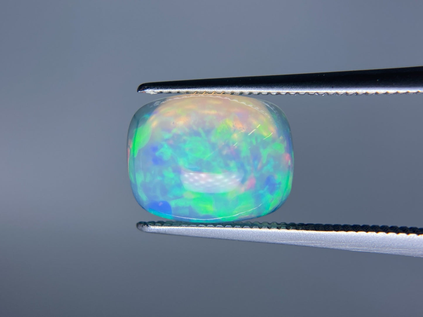 オパール 2.867ct 宝石ソーティング付き 11.3㎜×8.8㎜×5.2㎜ ルース（ 裸石 ） 3601S