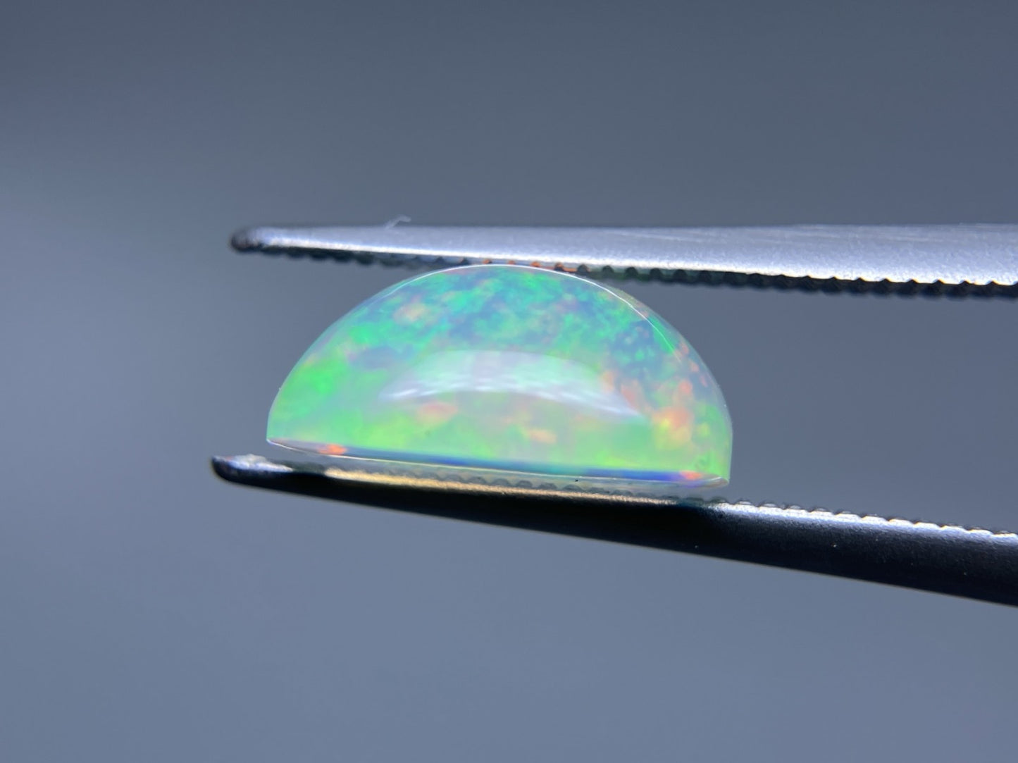 オパール 2.867ct 宝石ソーティング付き 11.3㎜×8.8㎜×5.2㎜ ルース（ 裸石 ） 3601S