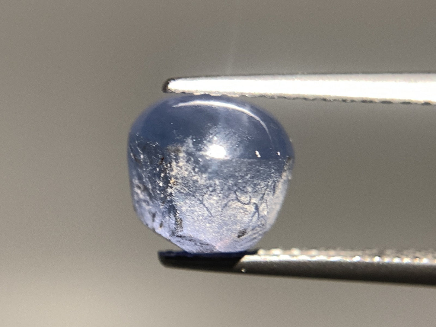 スターサファイア 天然 4.929ct 宝石ソーティング付き 8.0㎜×7.7㎜×7.1㎜ ルース（ 裸石 ） 7194Y