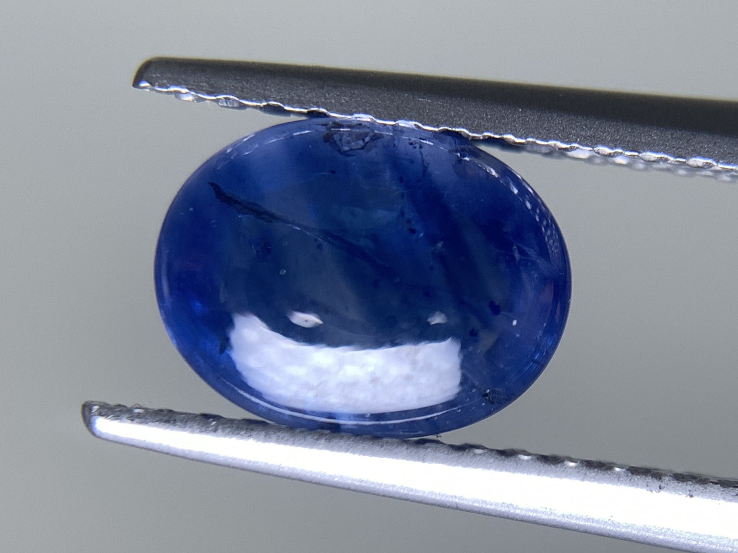 サファイア 天然 2.607ct 宝石ソーティング付き 7.9㎜×6.1㎜×5.0㎜ ルース（ 裸石 ） 7143Y
