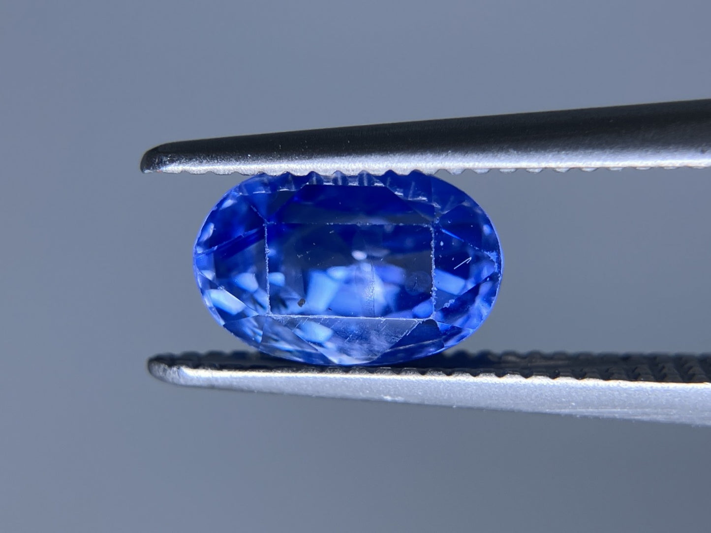 サファイア　カラーチェンジ 1.92ct GIA鑑別書付き 非加熱 スリランカ産 6.78㎜×6.65㎜×4.39㎜ ルース（ 裸石 ） 2791S