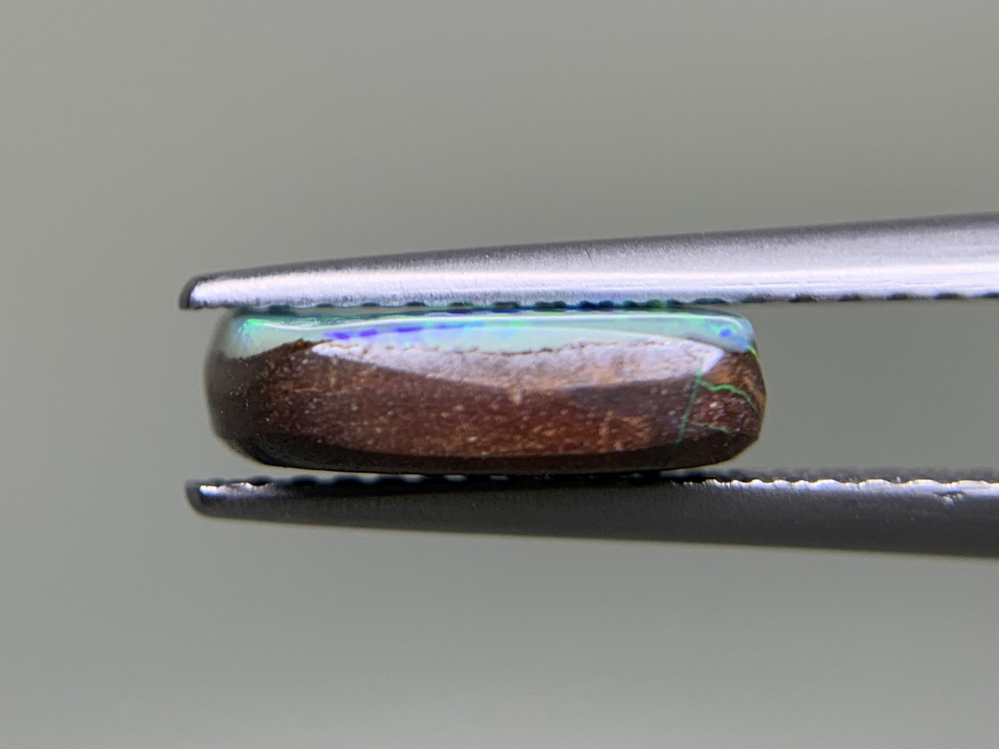 ボルダーオパール 天然 2.739ct 宝石ソーティング付き 10.5㎜×8.7㎜×3.1㎜ ルース（ 裸石 ） 6335Y
