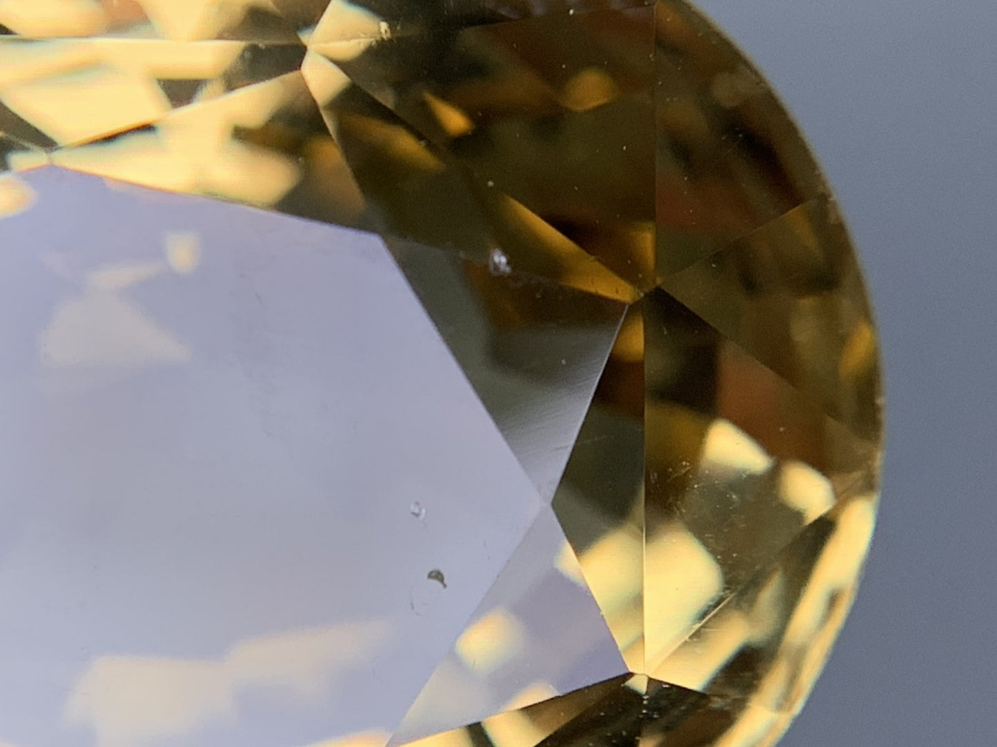 シトリン天然 39.496ct 宝石ソーティング付き 24.2㎜×19.4㎜×13.7㎜ ルース（ 裸石 ） 8319Y
