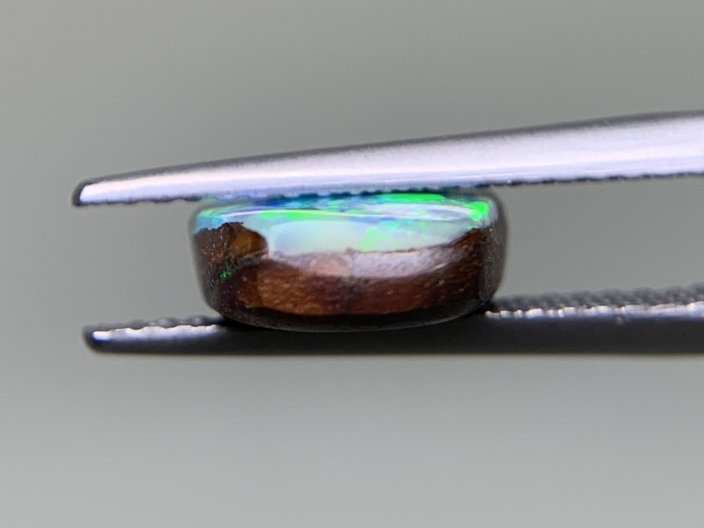 ボルダーオパール 天然 2.739ct 宝石ソーティング付き 10.5㎜×8.7㎜×3.1㎜ ルース（ 裸石 ） 6335Y