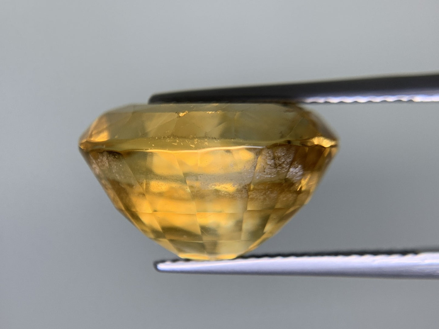 シトリン 天然 13.589ct 宝石ソーティング付き 17.1㎜×12.9㎜×10.3㎜ ルース（ 裸石 ） 8318Y