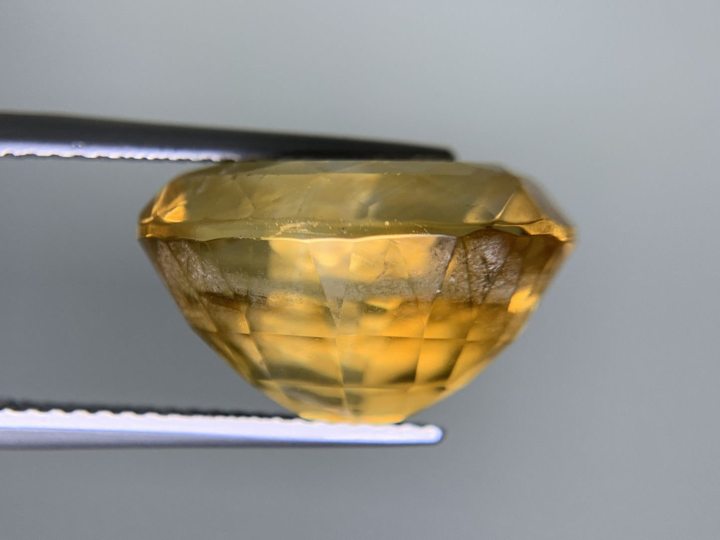 シトリン 天然 13.589ct 宝石ソーティング付き 17.1㎜×12.9㎜×10.3㎜ ルース（ 裸石 ） 8318Y