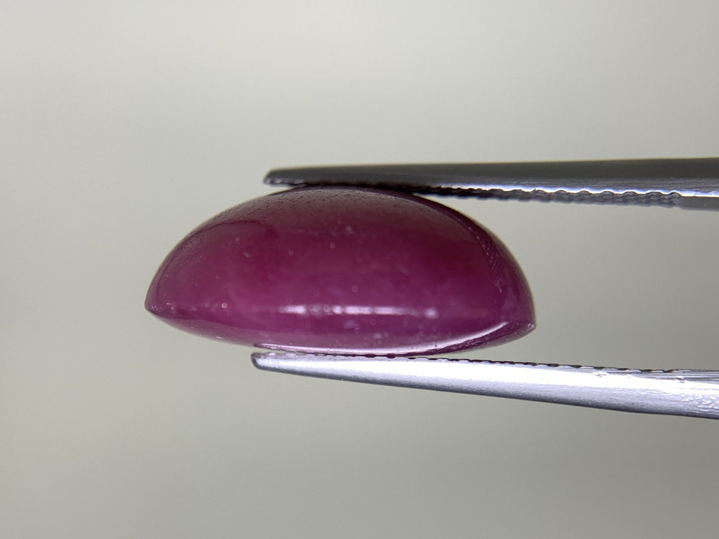 ルビー 天然 15.044ct 宝石ソーティング付き 16.1㎜×13.1㎜×6.8㎜ ルース（ 裸石 ） 7177Y