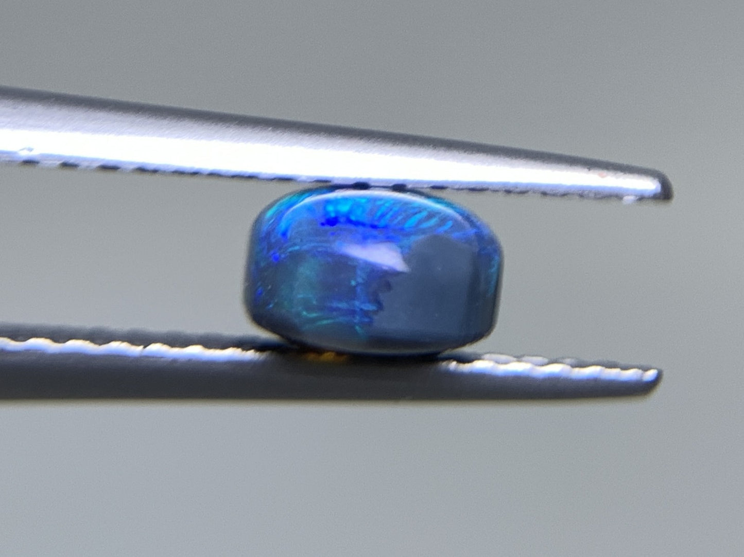 ブラックオパール 天然  1.149ct  宝石ソーティング付き  8.0㎜×5.7㎜×3.6㎜  ルース（ 裸石 ）  5490Y