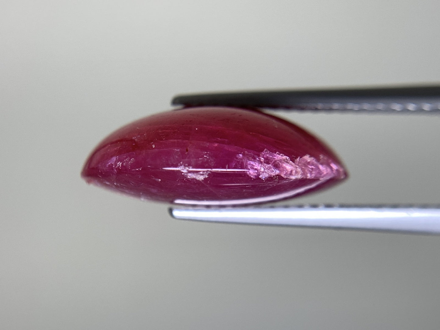 ルビー 天然 13.480ct 宝石ソーティング付き 15.9㎜×14.0㎜×6.0㎜ ルース（ 裸石 ） 7188Y