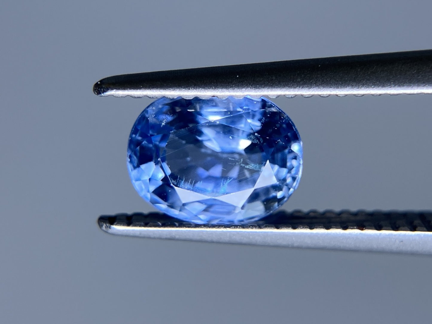 サファイア 1.067ct 宝石ソーティング付き 6.3㎜×5.1㎜×3.4㎜ ルース（ 裸石 ） 3323S