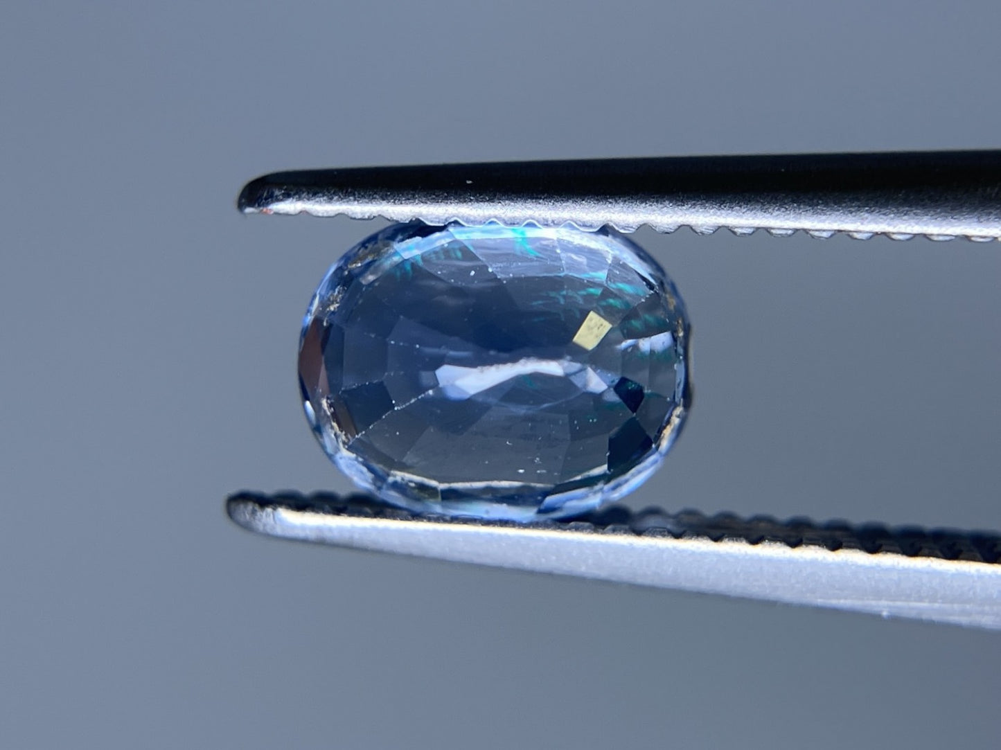 サファイア 1.067ct 宝石ソーティング付き 6.3㎜×5.1㎜×3.4㎜ ルース（ 裸石 ） 3323S