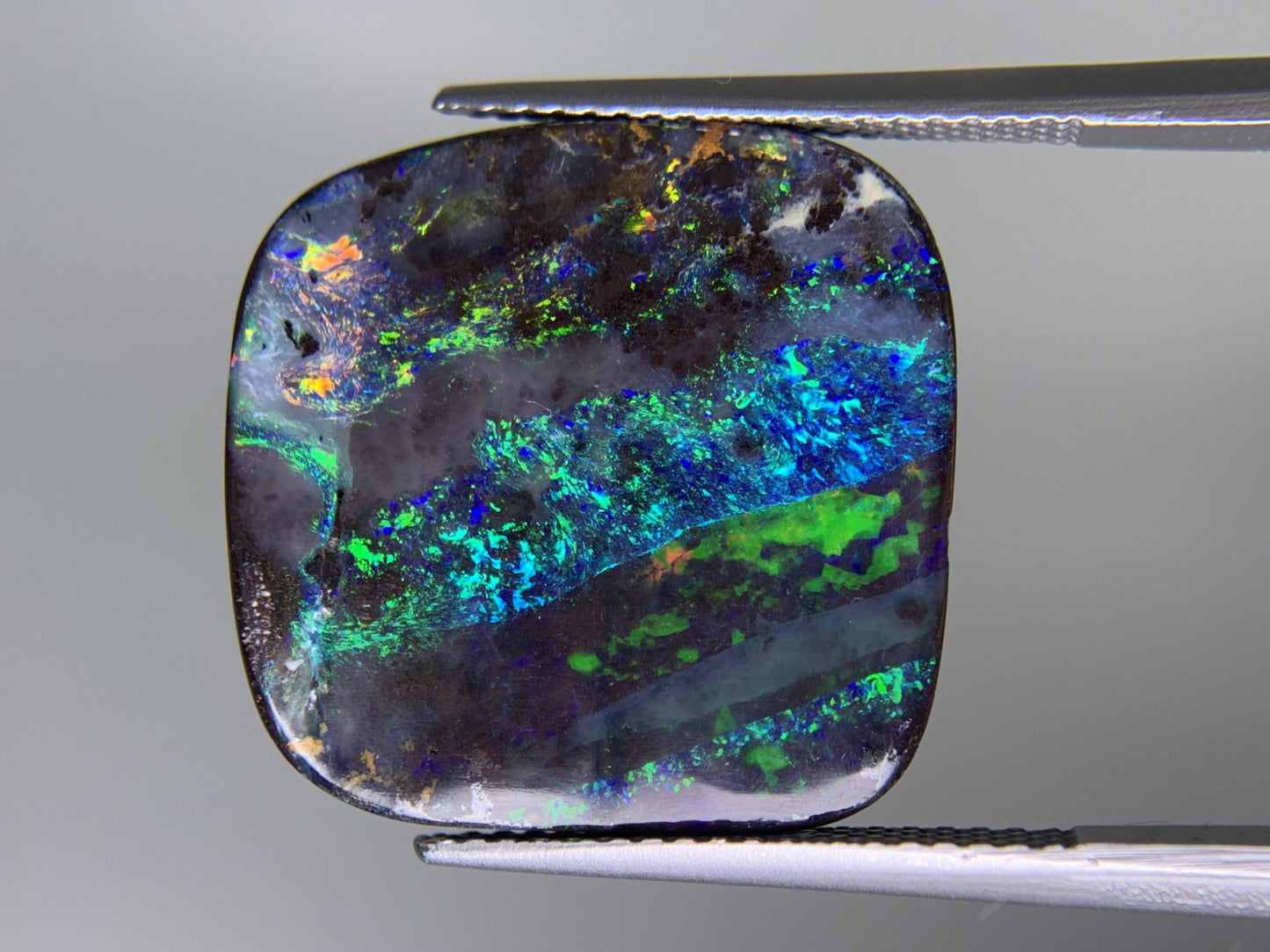 ボルダーオパール 天然 15.106ct 宝石ソーティング付き 19.1㎜×18.7㎜×4.0㎜ ルース（ 裸石 ） 6336Y