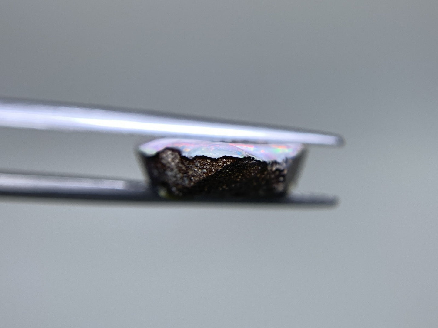 ボルダーオパール 天然  11.487ct  宝石ソーティング付き  26.3㎜×13.3㎜×4.2㎜  ルース（ 裸石 ）  5489Y