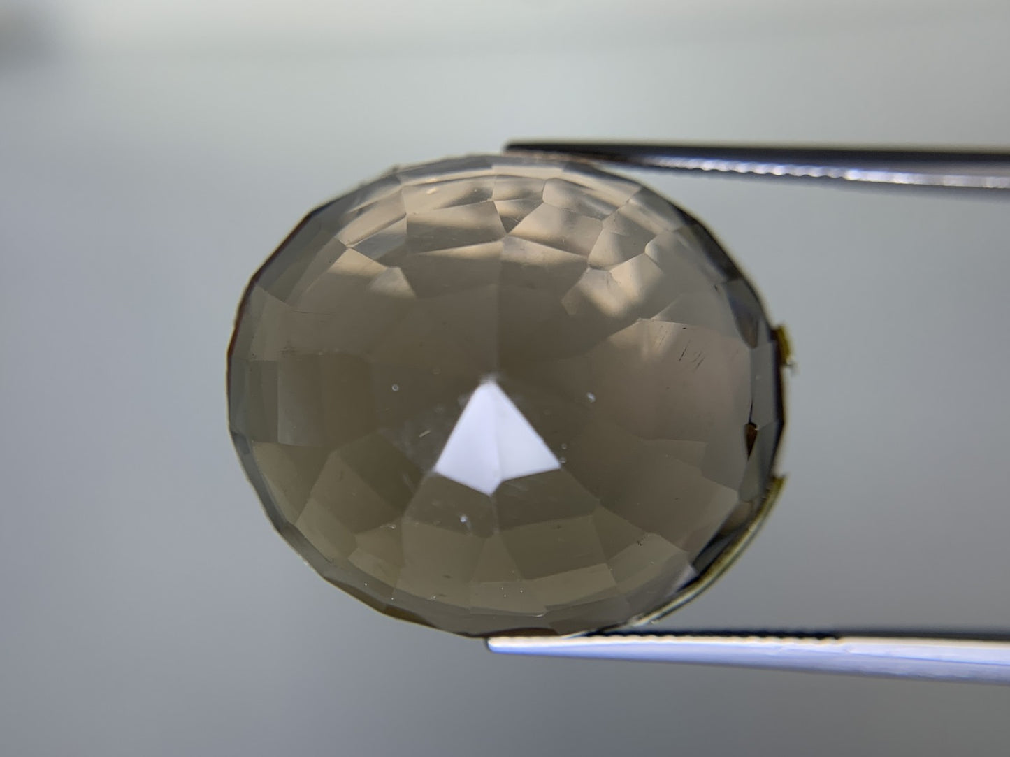 スモーキークォーツ 天然 76.564ct 宝石ソーティング付き 28.3㎜×24.5㎜×17.1㎜ ルース（ 裸石 ） 8323Y