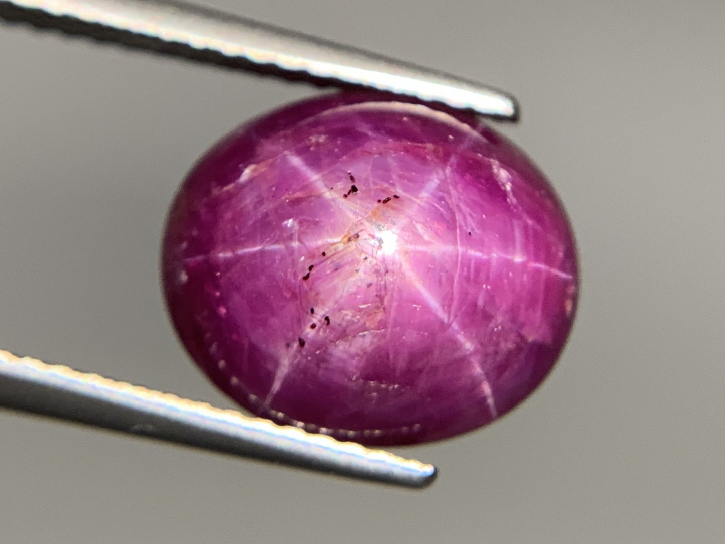 スタールビー 天然 9.857ct 宝石ソーティング付き 11.4㎜×9.9㎜×8.1㎜ ルース（ 裸石 ） 6382Y