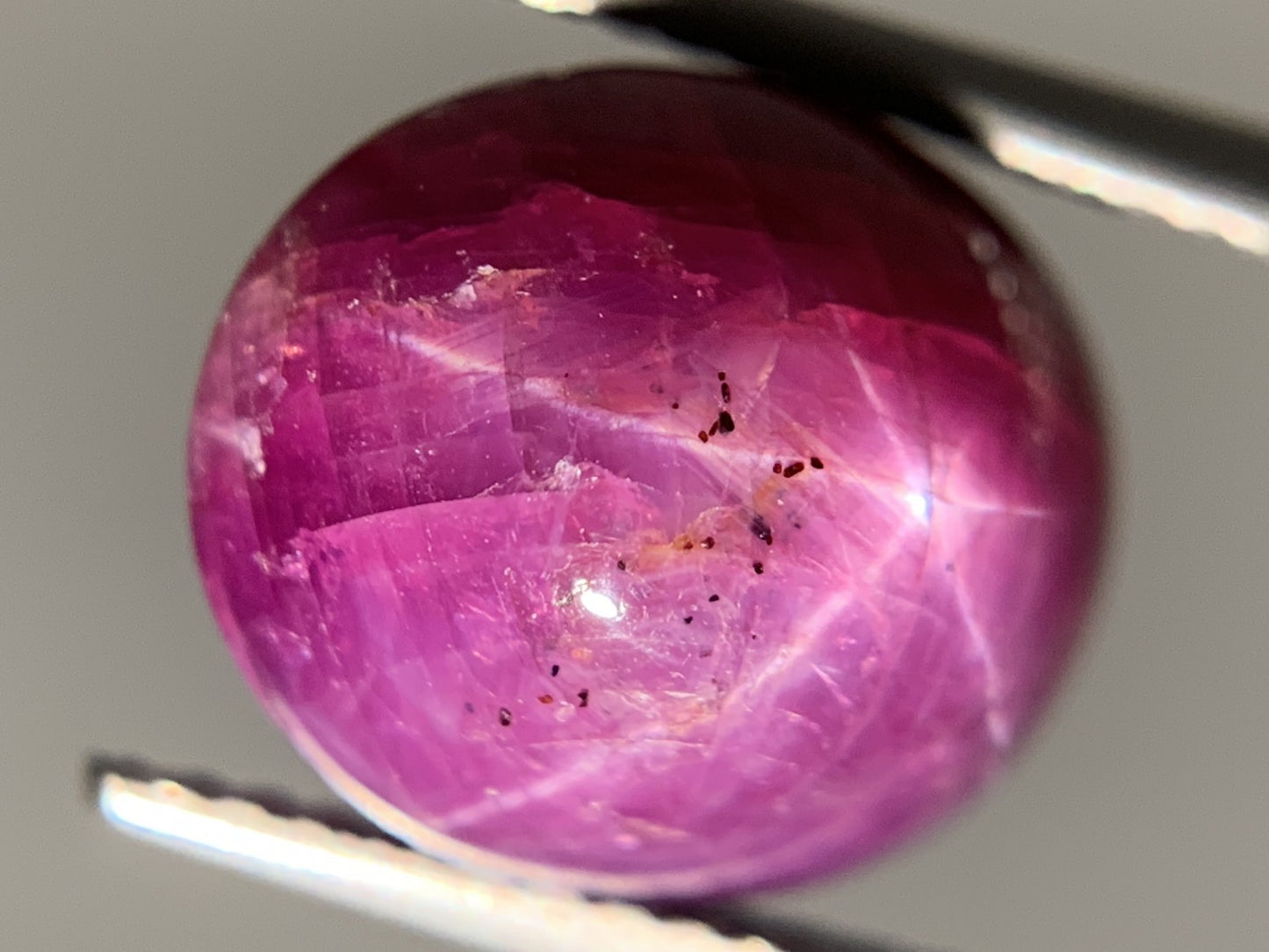 スタールビー 天然 9.857ct 宝石ソーティング付き 11.4㎜×9.9㎜×8.1㎜ ルース（ 裸石 ） 6382Y