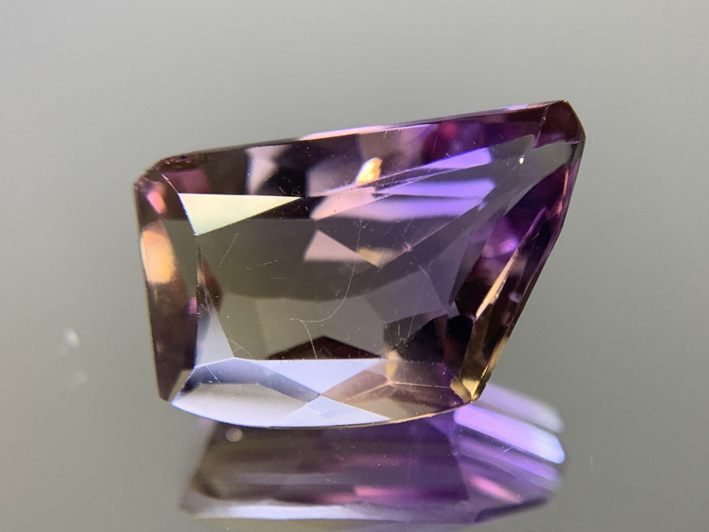 アメトリン 天然 6.466ct 宝石ソーティング付き 15.3㎜×10.0㎜×6.6㎜ ルース（ 裸石 ） 8307Y