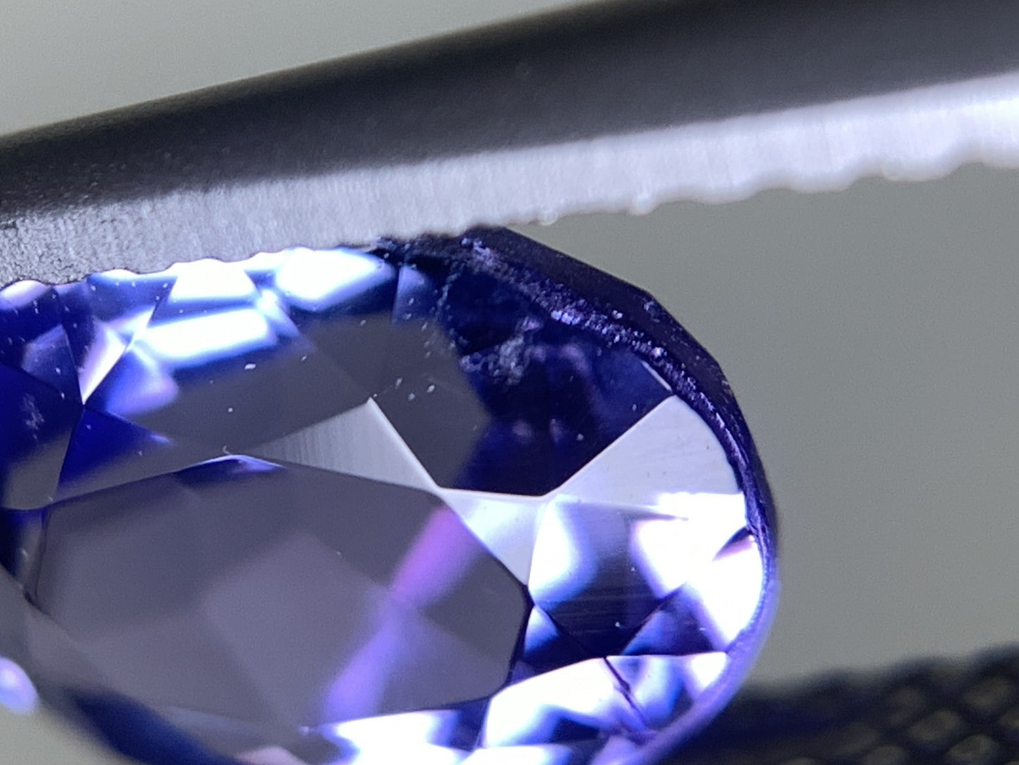 タンザナイト 天然 2.086ct 宝石ソーティング付き 9.0㎜×7.0㎜×4.5㎜ ルース（ 裸石 ） 7153Y