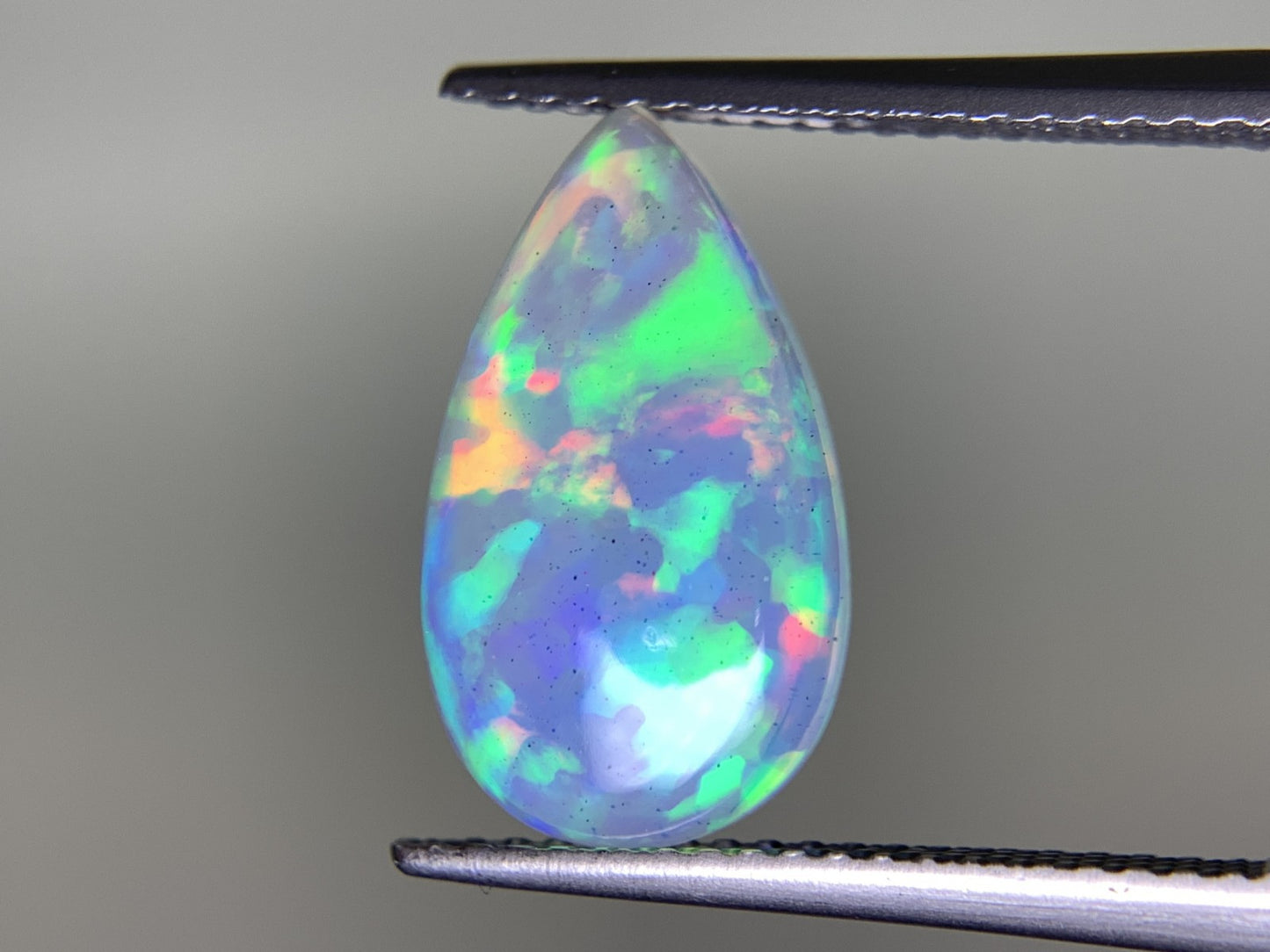 オパール 2.320ct  宝石ソーティング付き  14.9㎜×8.6㎜×3.7㎜  天然 ルース（ 裸石 ） 4537Y