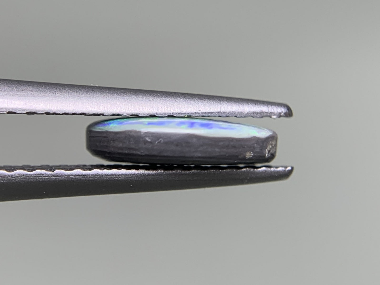 ブラックオパール 天然 1.031ct 宝石ソーティング付き 9.2㎜×7.1㎜×2.2㎜ ルース（ 裸石 ） 6359Y