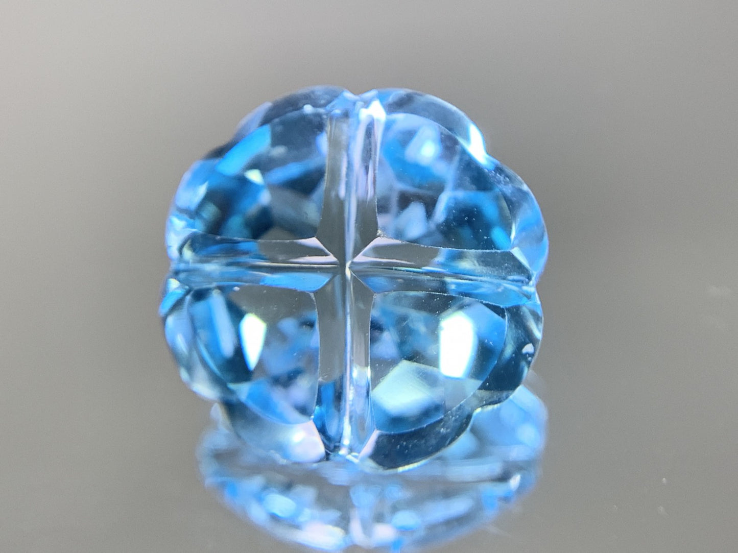 ブルートパーズ 天然 11.127ct 宝石ソーティング付き 14.1㎜×13.8㎜×8.3㎜ ルース（ 裸石 ） 8333Y