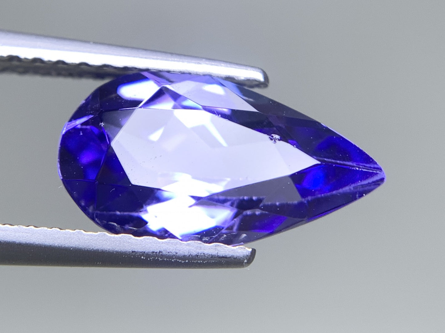 タンザナイト 天然 2.666ct 宝石ソーティング付き 12.2㎜×6.8㎜×4.8㎜ ルース（ 裸石 ） 7150Y