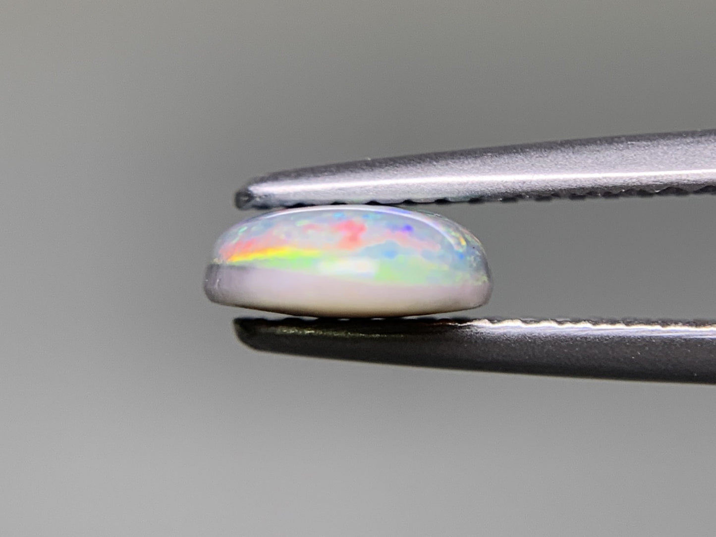 ブラックオパール 1.403ct 宝石ソーティング付き  10.5㎜×7.3㎜×2.8㎜  ルース（ 裸石 ） 4057Y