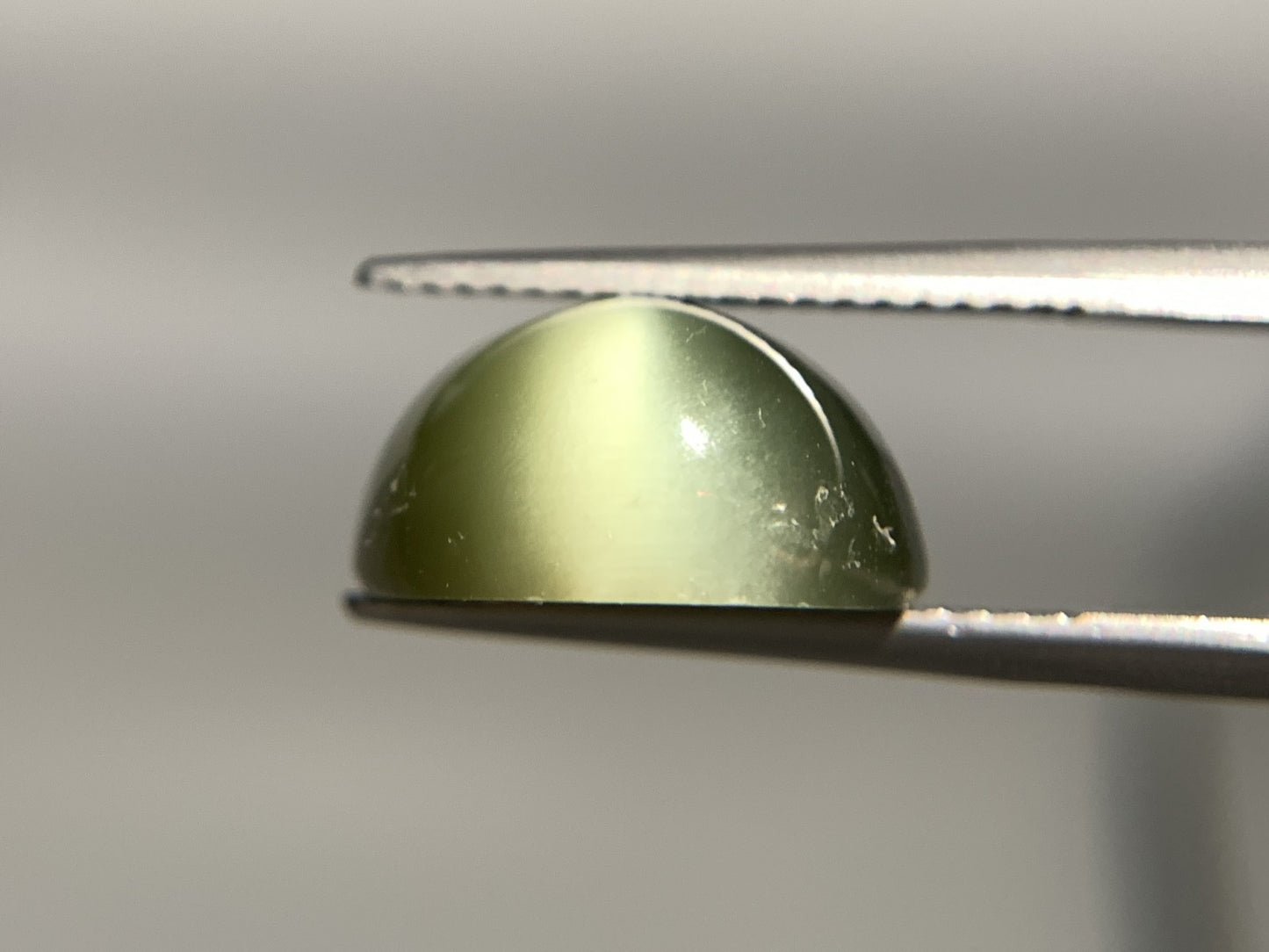ネフライトキャッツアイ 天然  11.442ct  宝石ソーティング付き  14.0㎜×13.4㎜×7.0㎜  ルース（ 裸石 ）  5033Y