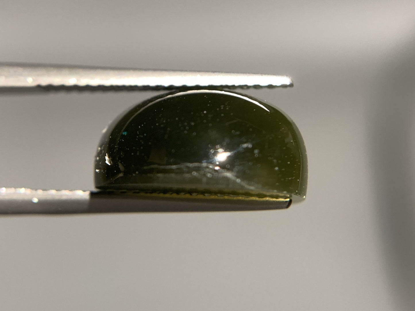ネフライトキャッツアイ 天然  11.442ct  宝石ソーティング付き  14.0㎜×13.4㎜×7.0㎜  ルース（ 裸石 ）  5033Y