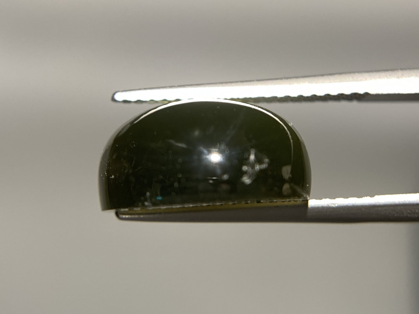 ネフライトキャッツアイ 天然  11.442ct  宝石ソーティング付き  14.0㎜×13.4㎜×7.0㎜  ルース（ 裸石 ）  5033Y