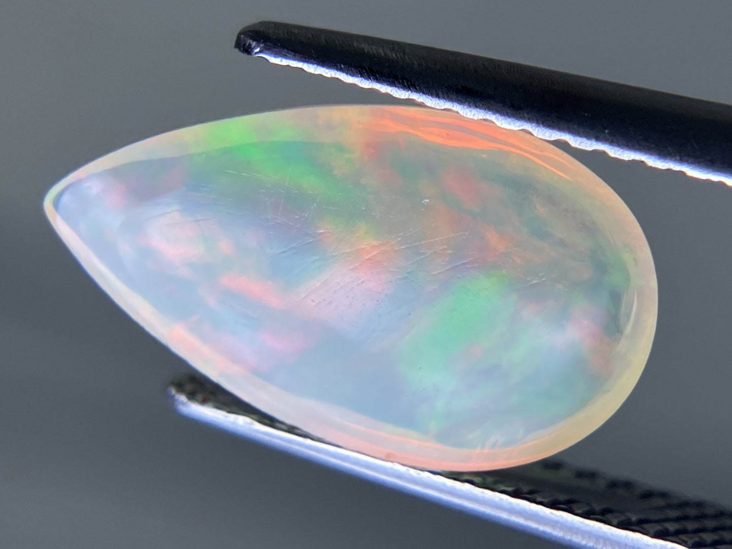 オパール 1.779ct 宝石ソーティング付き  14.1㎜×8.2㎜×3.7㎜  ルース（ 裸石 ） 3484YY