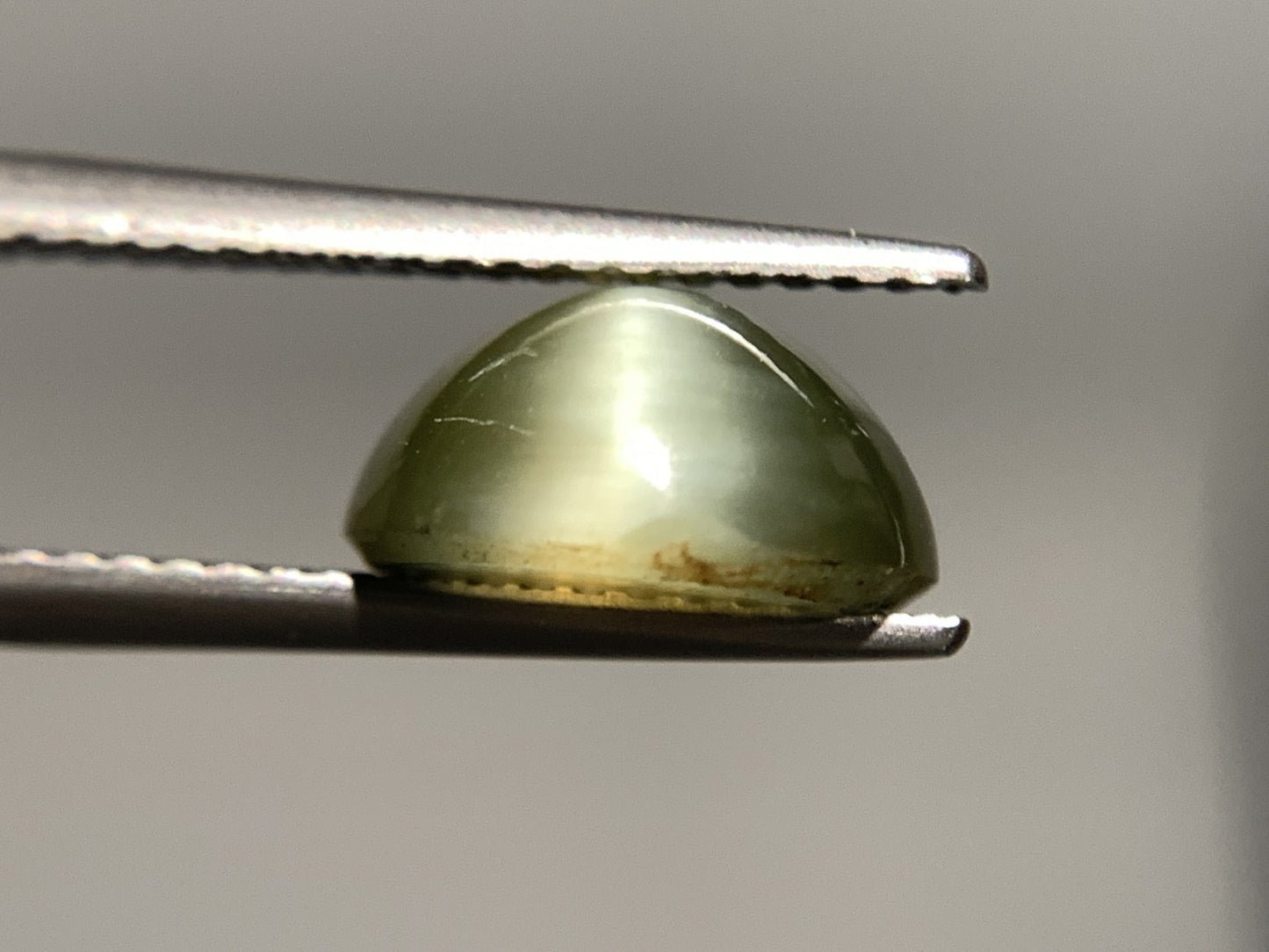 ネフライトキャッツアイ 天然 4.480ct 宝石ソーティング付き 10.6㎜×10.0㎜×5.2㎜ ルース（ 裸石 ） 5036Y
