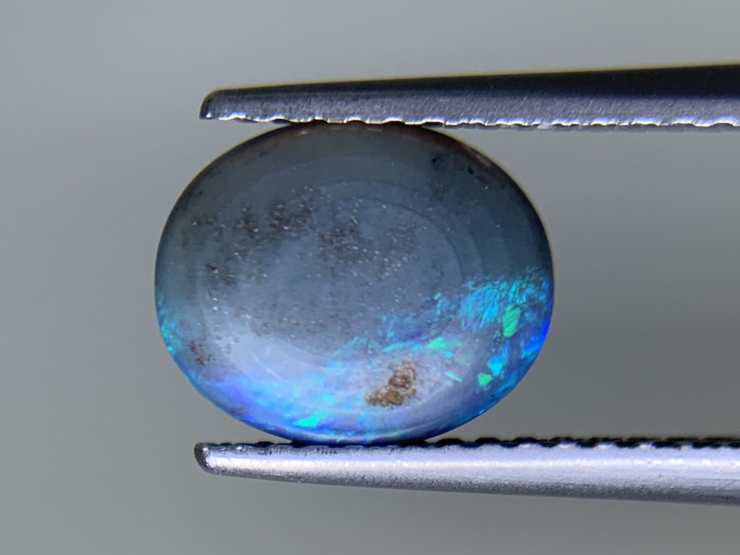 ブラックオパール 天然 1.701ct 宝石ソーティング付き 8.9㎜×7.4㎜×3.8㎜ ルース（ 裸石 ） 6198Y