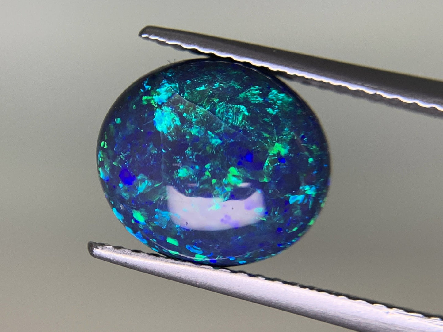 ブラックオパール 2.864ct 宝石ソーティング付き  11.2㎜×10.0㎜×4.9㎜  ルース（ 裸石 ） 3198Y