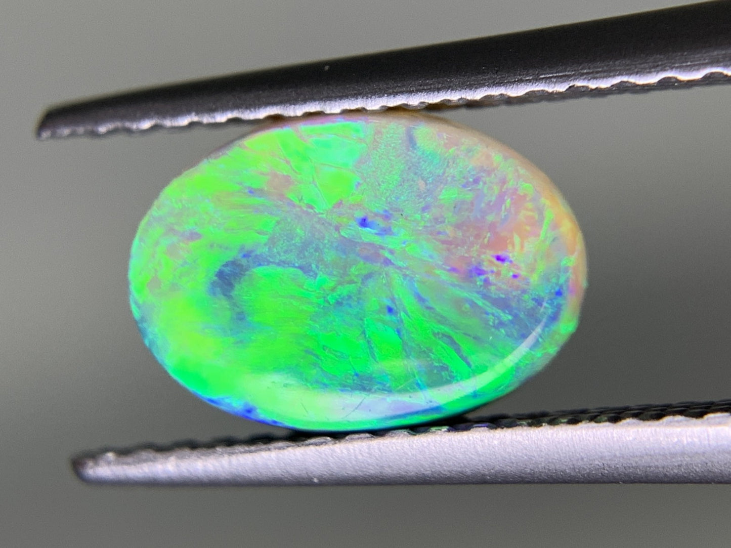 ブラックオパール 1.324ct 宝石ソーティング付き  9.4㎜×6.7㎜×3.1㎜  ルース（ 裸石 ） 3209Y