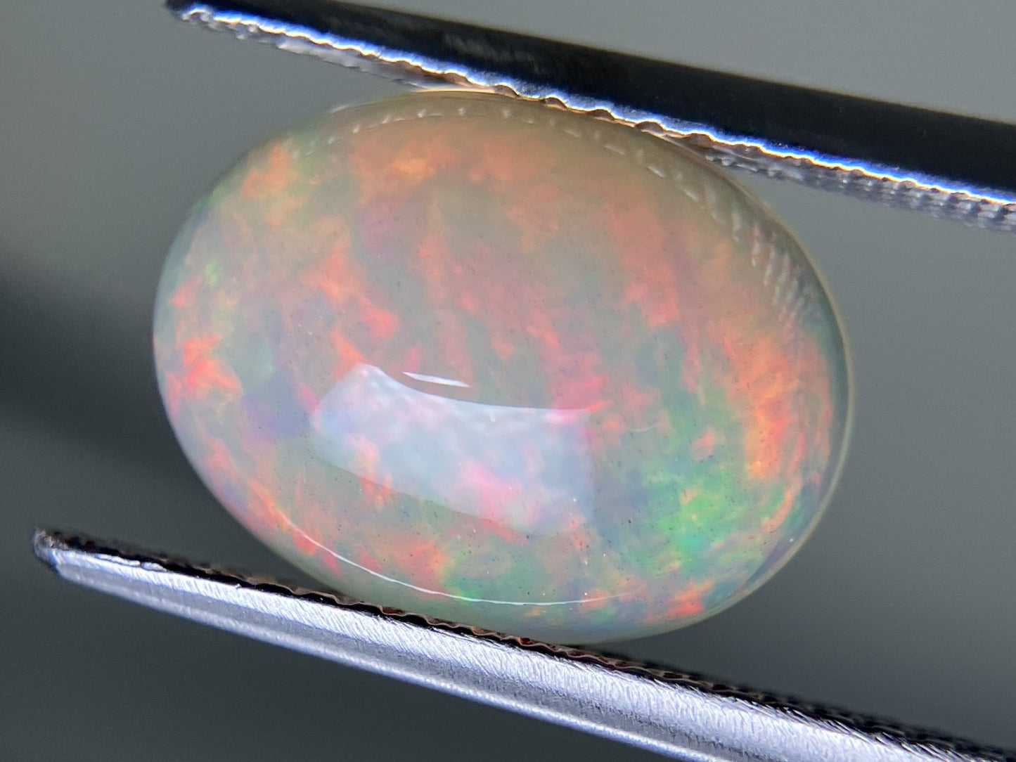 オパール 2.885ct 宝石ソーティング付き  12.3㎜×9.6㎜×5.1㎜  ルース（ 裸石 ） 3641YY