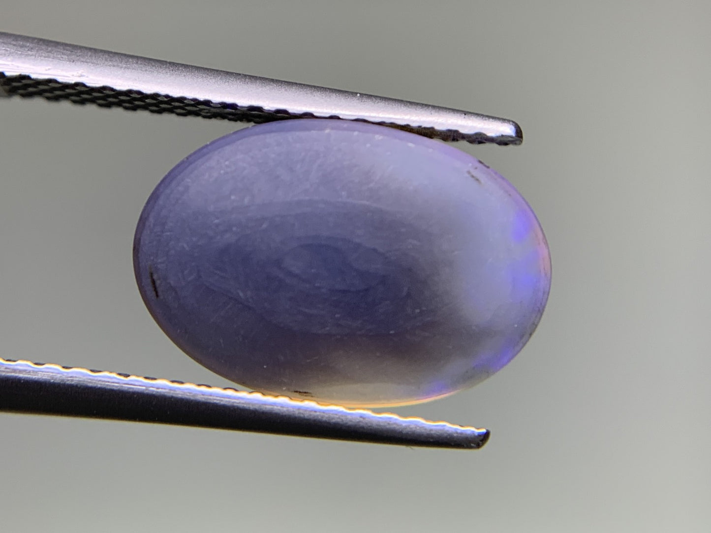 ブラックオパール 3.916ct 宝石ソーティング付き  13.4㎜×9.3㎜×5.1㎜  ルース（ 裸石 ） 3213Y