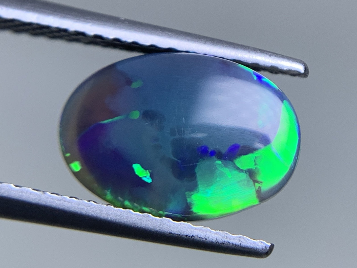 ブラックオパール 天然 1.927ct 宝石ソーティング付き 11.0㎜×7.6㎜×3.8㎜ ルース（ 裸石 ） 6380Y