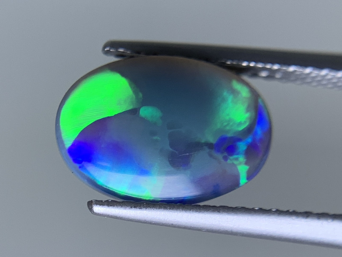 ブラックオパール 天然 1.927ct 宝石ソーティング付き 11.0㎜×7.6㎜×3.8㎜ ルース（ 裸石 ） 6380Y