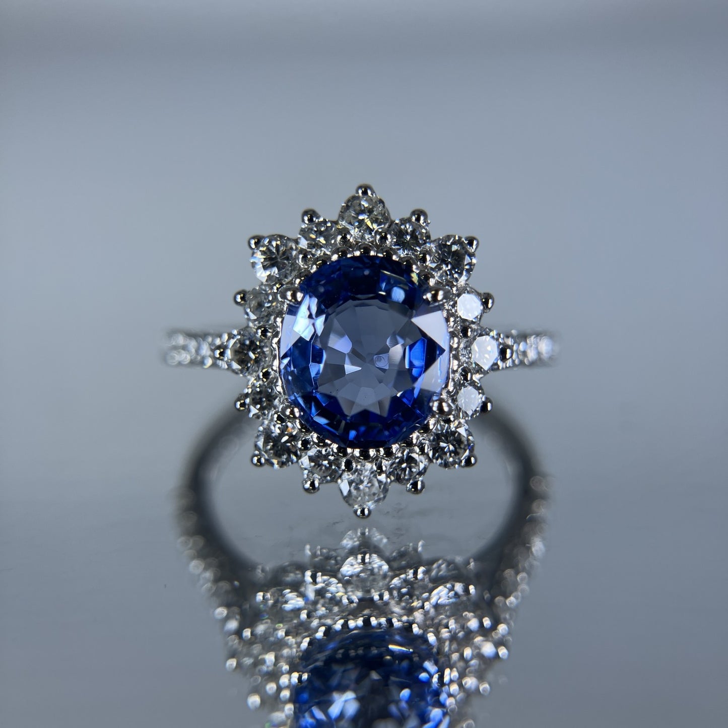 サファイア 1.85ct 非加熱 NoHeat コンフラワーブルー Cornflower blue AIGS鑑別書 D0.78ct PT900 4.7g 指輪 8178K