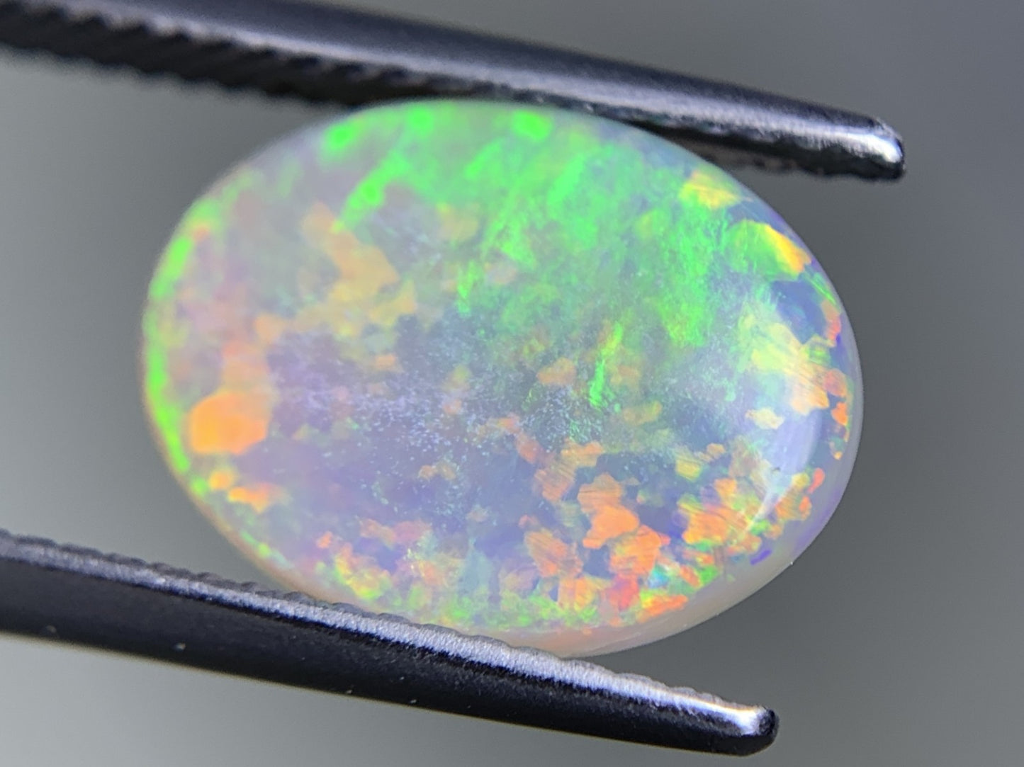 オパール 3.223ct  宝石ソーティング付き  13.1㎜×10.1㎜×3.8㎜  ルース（ 裸石 ） 4075Y