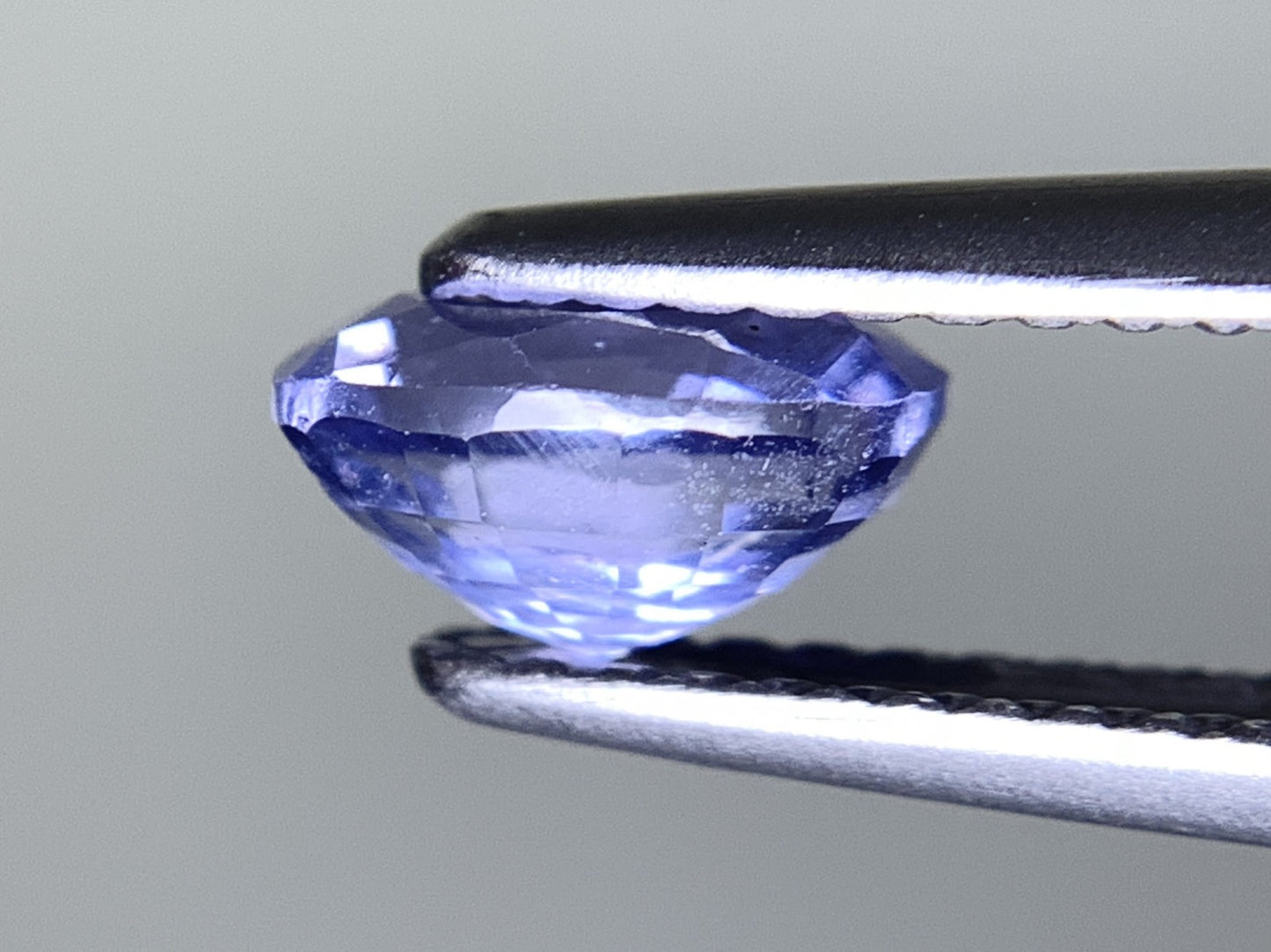 バイオレットサファイア 天然 1.226ct 宝石ソーティング付き 6.9㎜×5.0㎜×3.8㎜ ルース（ 裸石 ） 7272Y