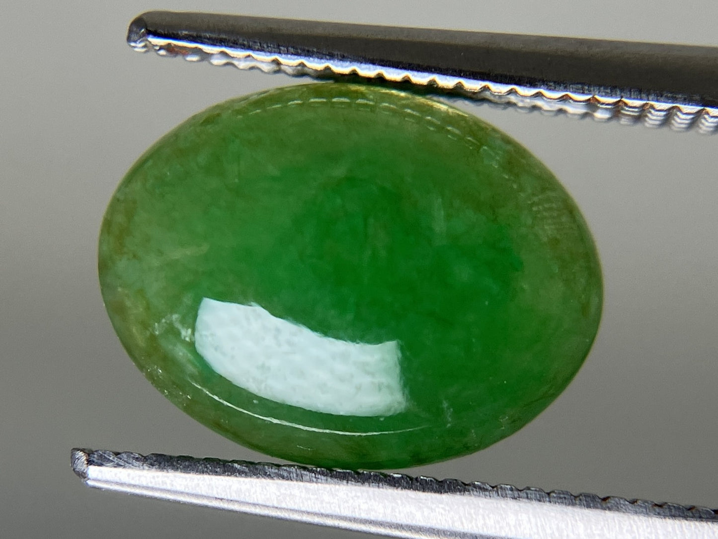 ヒスイ 翡翠 天然 3.548ct 宝石ソーティング付き 11.5㎜×8.9㎜×3.6㎜ ルース（ 裸石 ） 5553YY