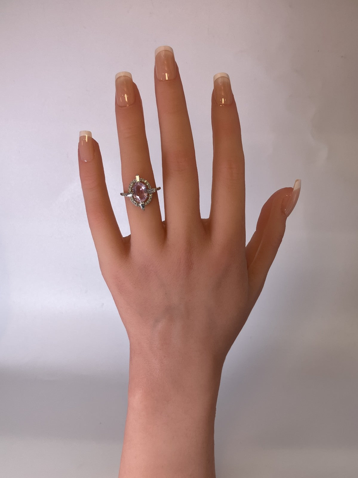 サファイア 1.95ct パパラチャ Padparadscha 非加熱 No heat AIGS鑑別書 D0.48ct PT900 4.4g 指輪 （JP11号） サイズ直し無料 8712K