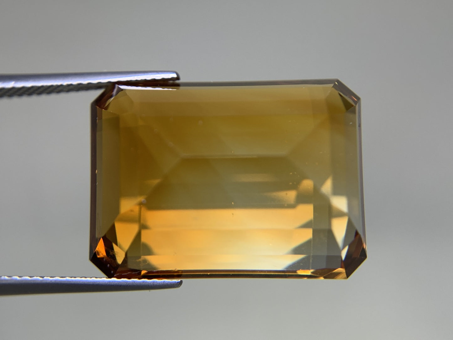 シトリン（黄水晶） 天然 45.070ct 宝石ソーティング付き 23.7㎜×17.6㎜×13.5㎜ ルース（ 裸石 ） 6436Y