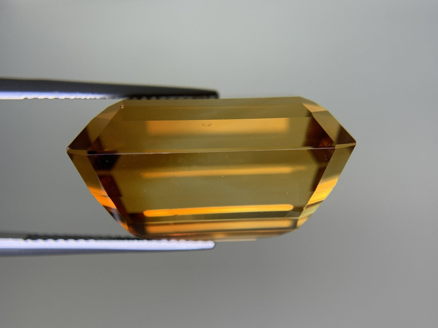 シトリン（黄水晶） 天然 45.070ct 宝石ソーティング付き 23.7㎜×17.6㎜×13.5㎜ ルース（ 裸石 ） 6436Y