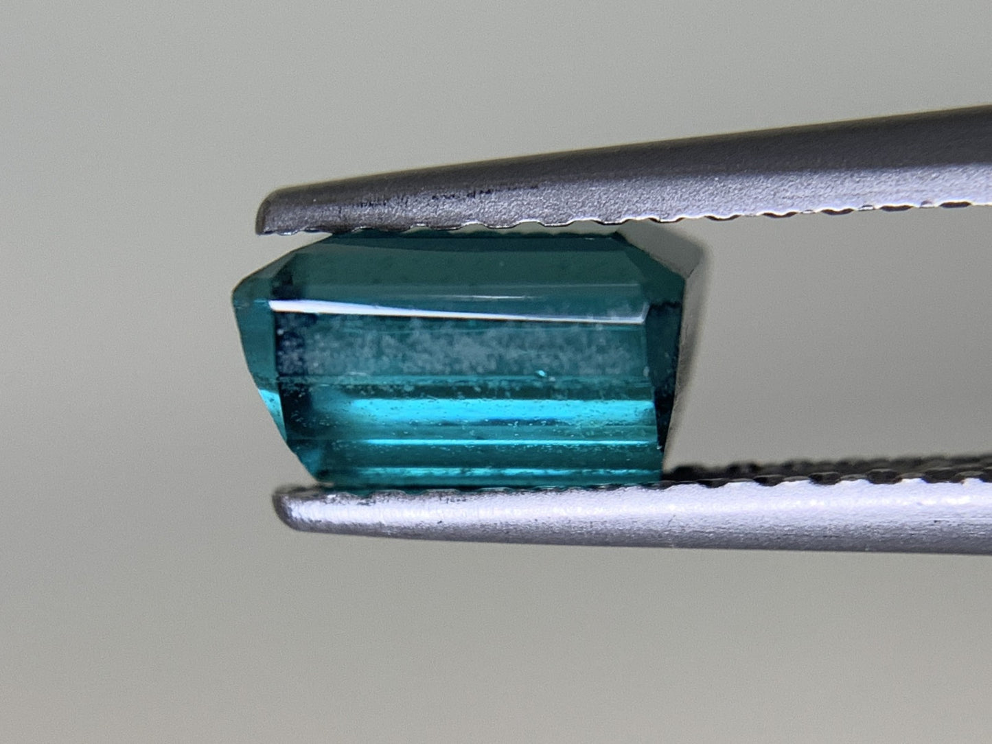 トルマリン 1.514ct 宝石ソーティング付き  6.8㎜×5.5㎜×4.1㎜  ルース（ 裸石 ） 3266Y