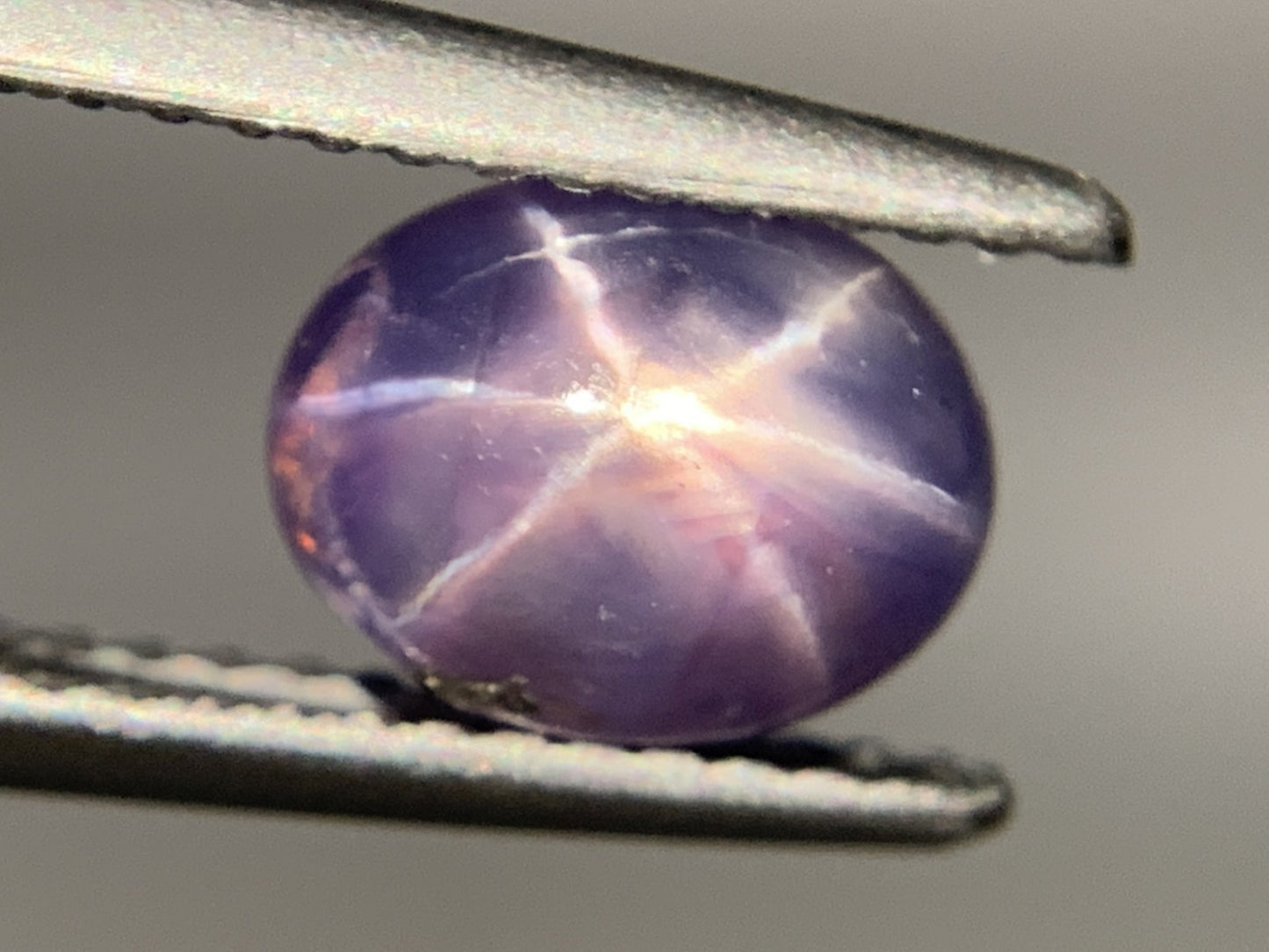 スターサファイア 2.724ct  宝石ソーティング付き  7.8㎜×6.0㎜×5.4㎜  ルース（ 裸石 ） 4056Y