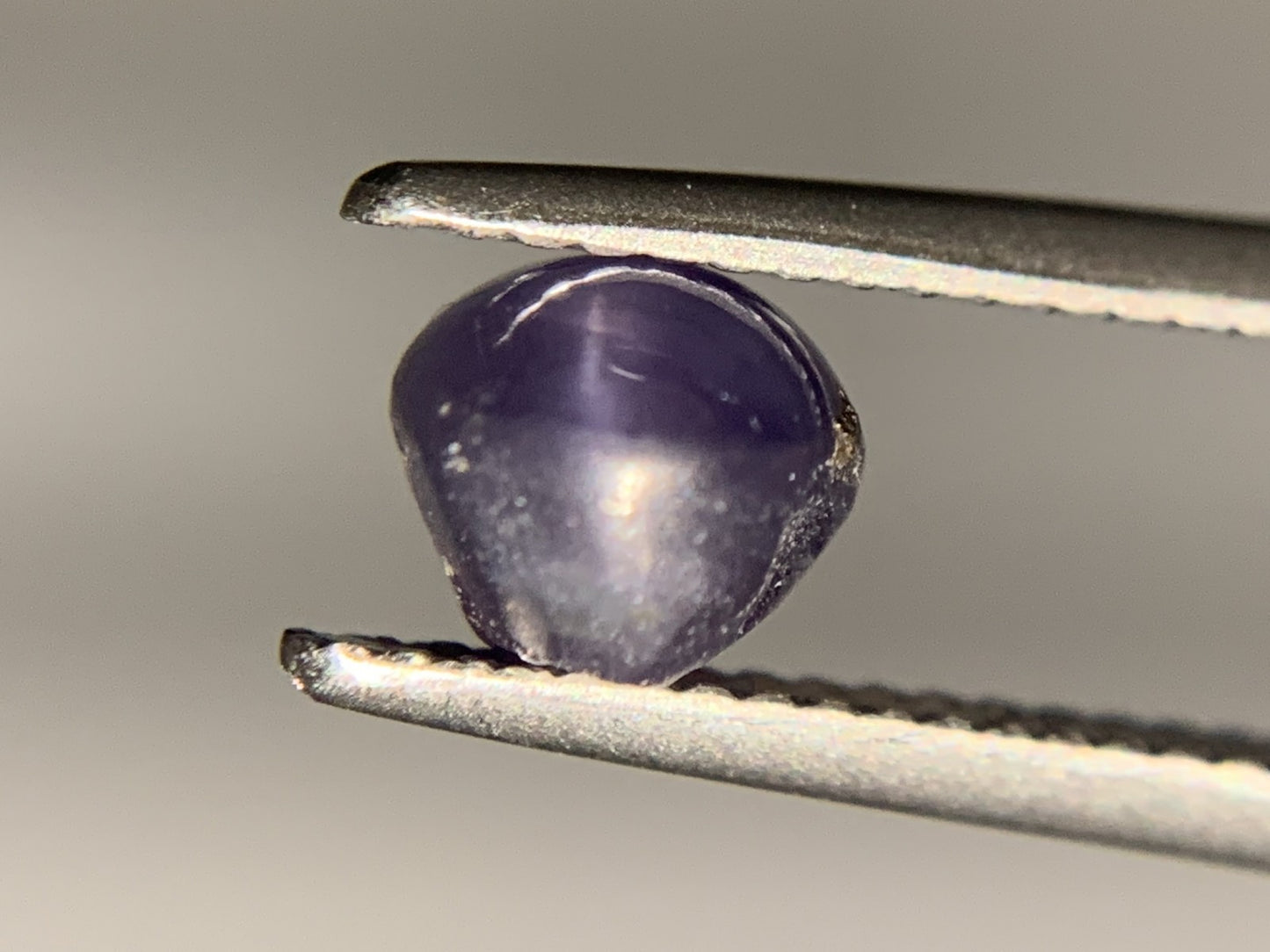 スターサファイア 2.724ct  宝石ソーティング付き  7.8㎜×6.0㎜×5.4㎜  ルース（ 裸石 ） 4056Y